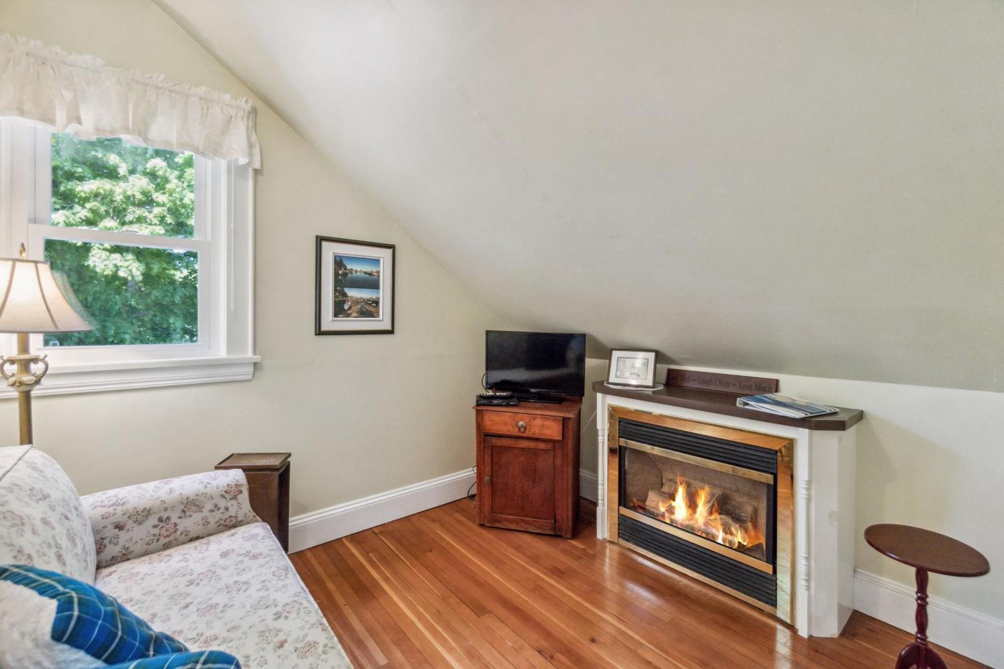 Farmhouse Inn B&B Canning ภายนอก รูปภาพ