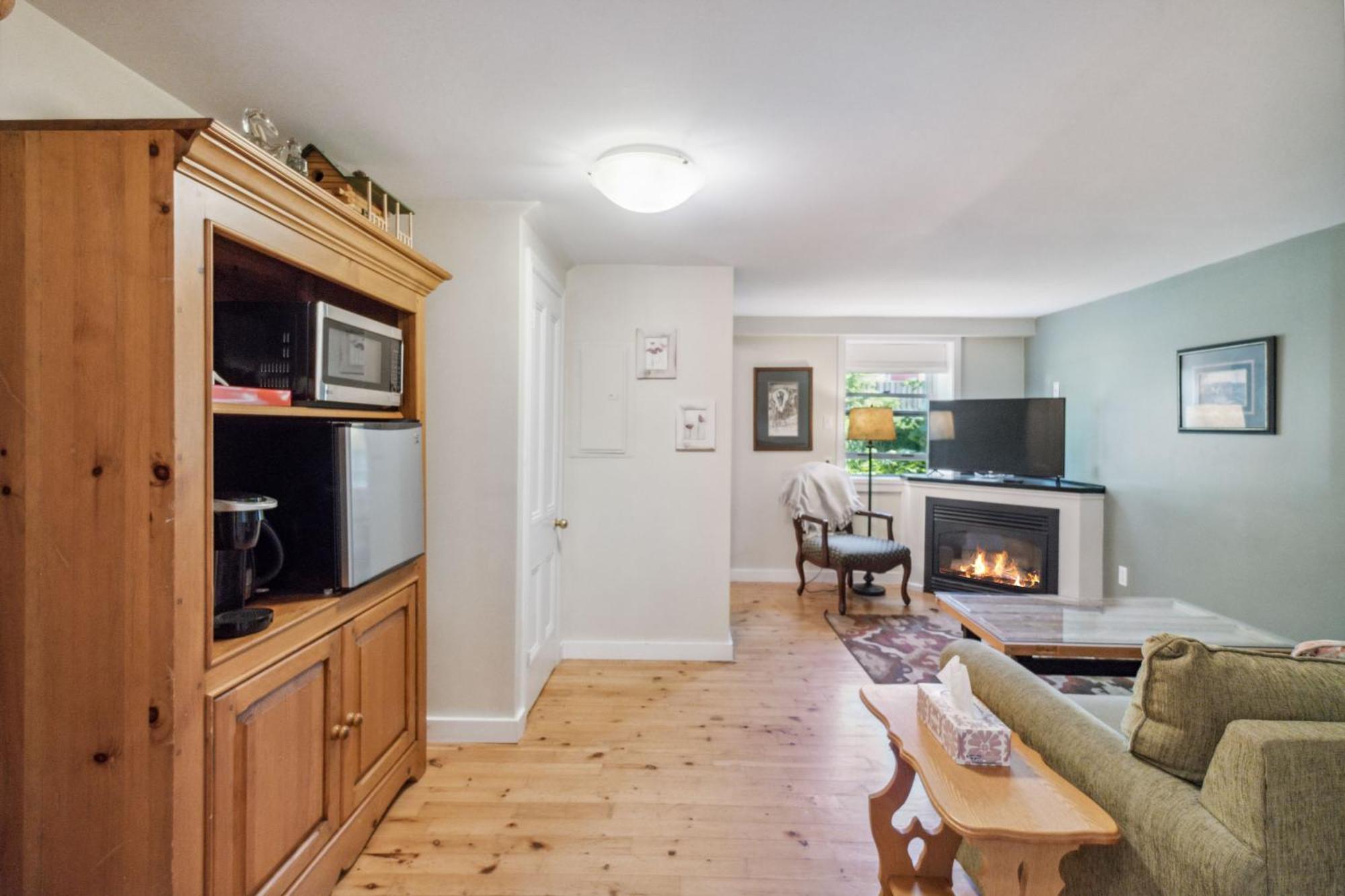 Farmhouse Inn B&B Canning ภายนอก รูปภาพ